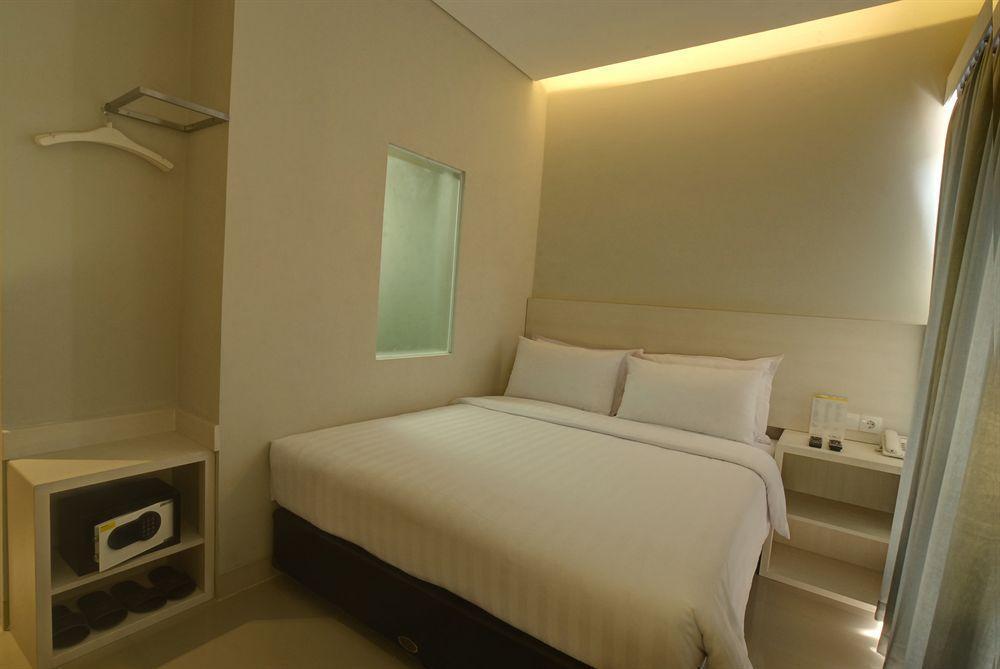 Vio Hotel Veteran Bandung Dış mekan fotoğraf