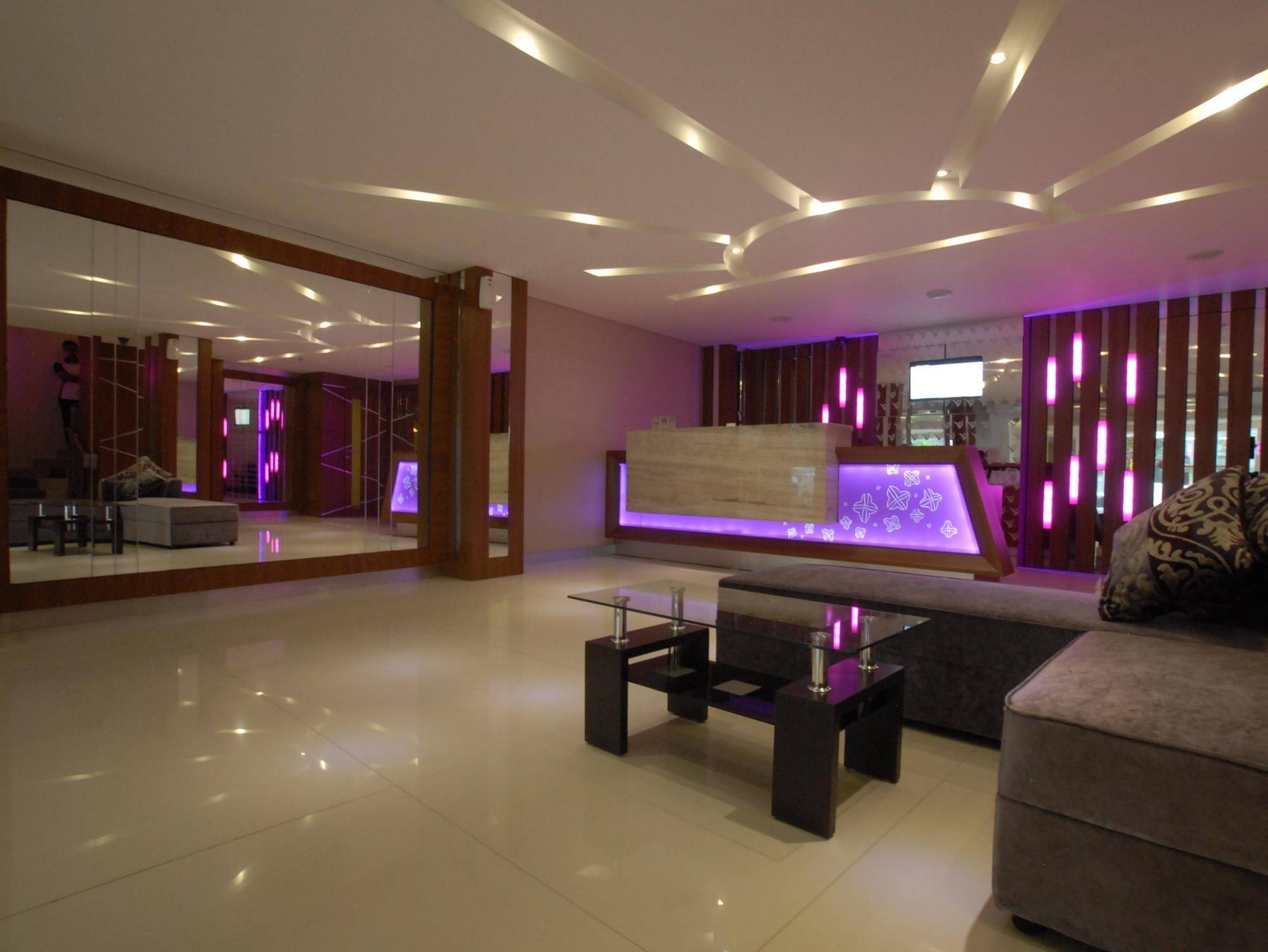 Vio Hotel Veteran Bandung Dış mekan fotoğraf