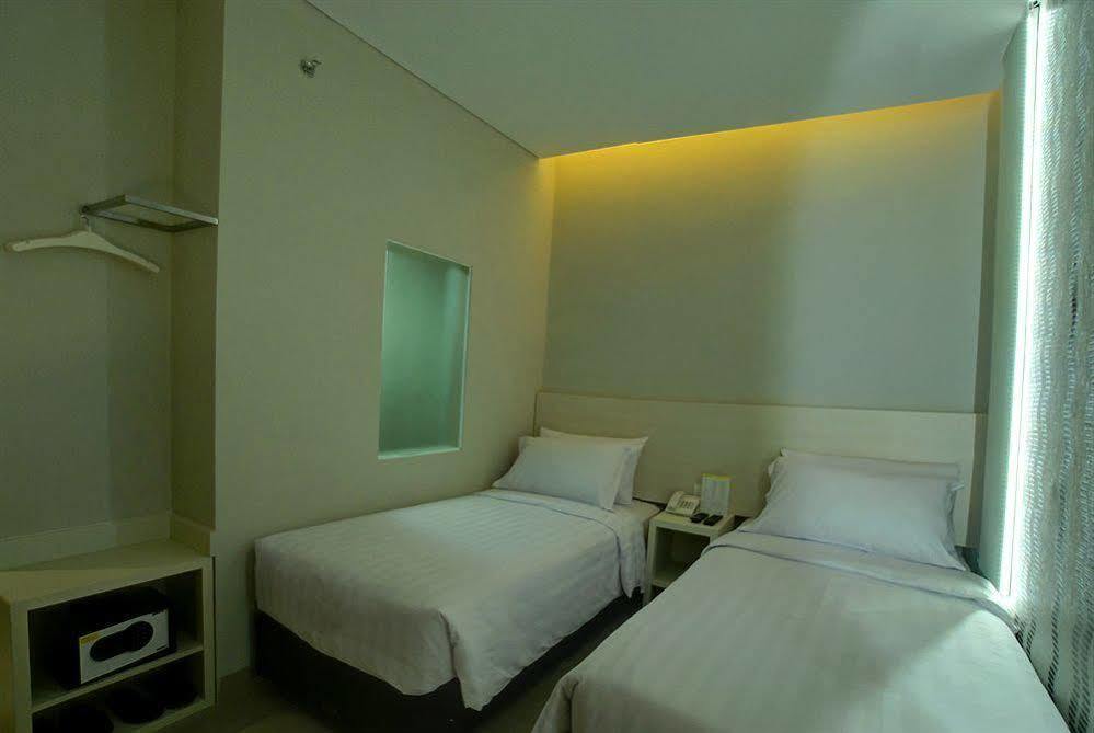 Vio Hotel Veteran Bandung Dış mekan fotoğraf